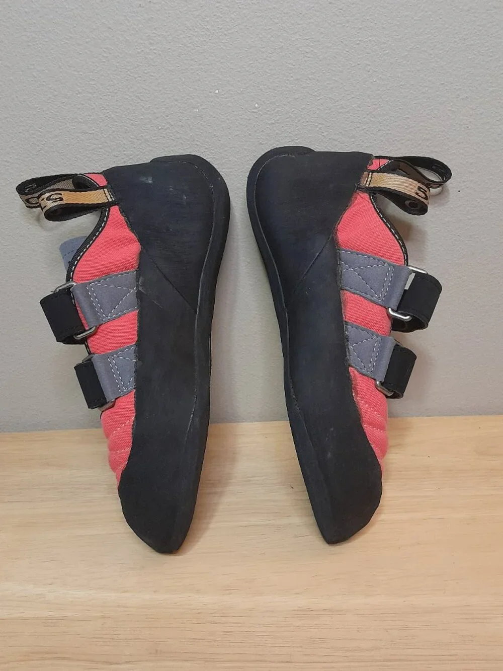 Five Ten 5.10 Coyote VCS Canvas Rock Climbing Shoes Stealth Rubber C4 W7.5